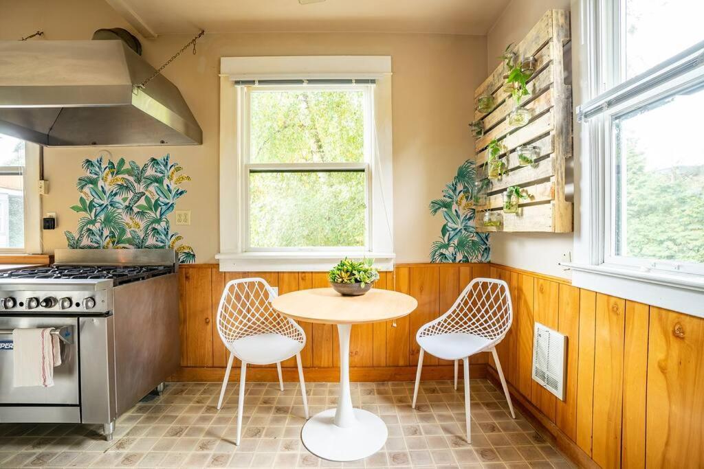 Hébergement de vacances Charming In Capitol Hill - Foxglove Rm 7